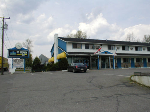 St. Stephen Inn Saint Stephen Exterior photo